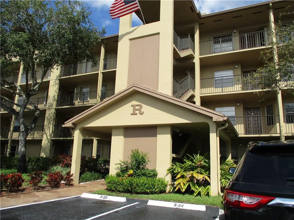 Unit for sale at 12501 SW 14th Street, Pembroke Pines, FL 33027