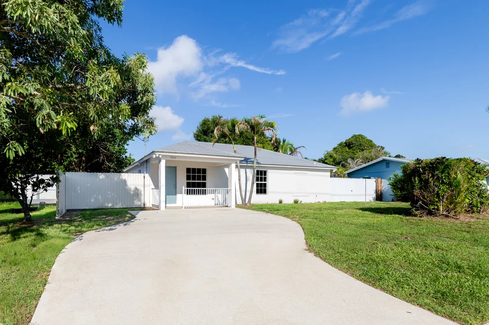Unit for sale at 5060 SE EBBTIDE Avenue, Stuart, FL 34997