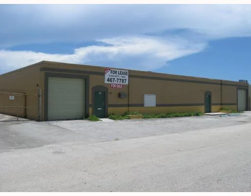 Unit for sale at 4900 N.E. 11th Avenue, Fort Lauderdale, FL 33334