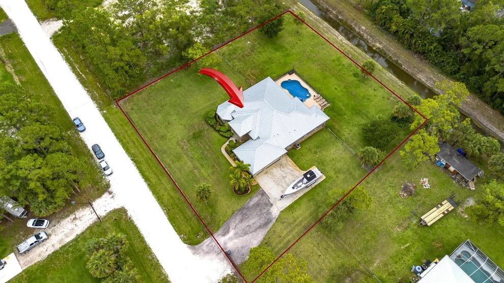 Unit for sale at 16190 63rd Road N, The Acreage, FL 33470
