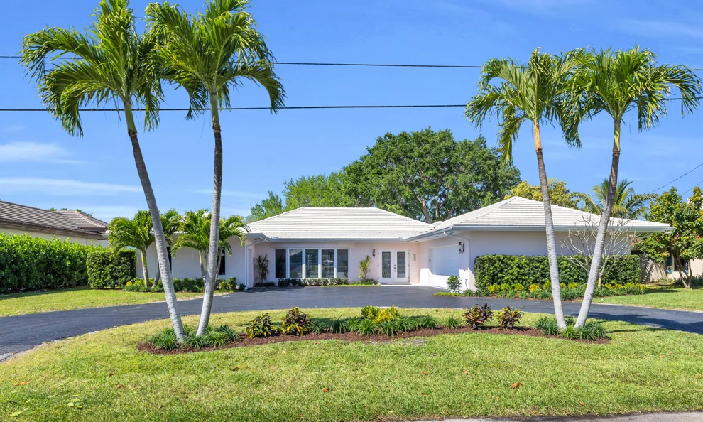 Unit for sale at 237 Fairway W, Tequesta, FL 33469