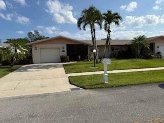 Unit for sale at 13469 Vía Vesta, Delray Beach, FL 33484