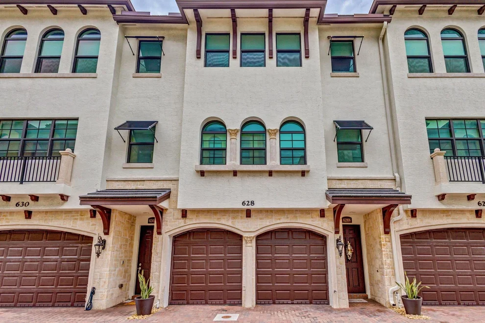 Unit for sale at 628 Windward Circle N, Boynton Beach, FL 33435