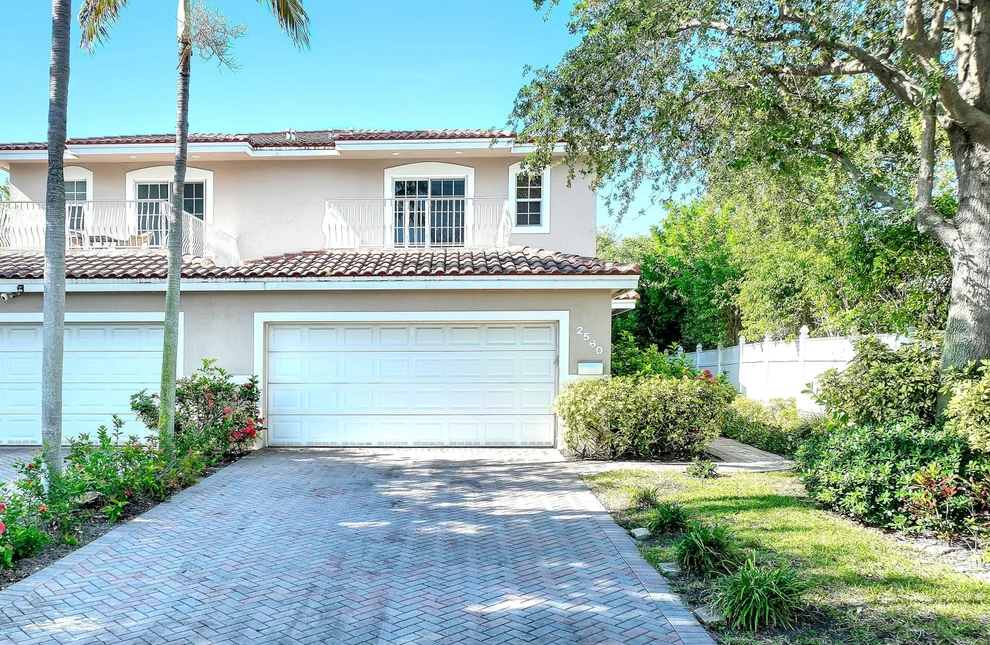 Unit for sale at 2560 NE 11th Street, Pompano Beach, FL 33062
