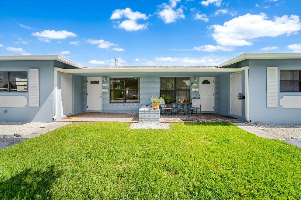 Unit for sale at 216-218 NE 9th Avenue, Deerfield Beach, FL 33441