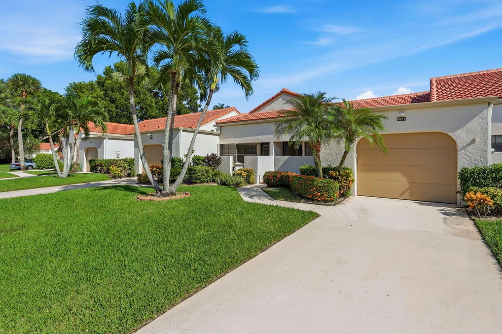 Unit for sale at 5887 Parkwalk Circle W, Boynton Beach, FL 33472