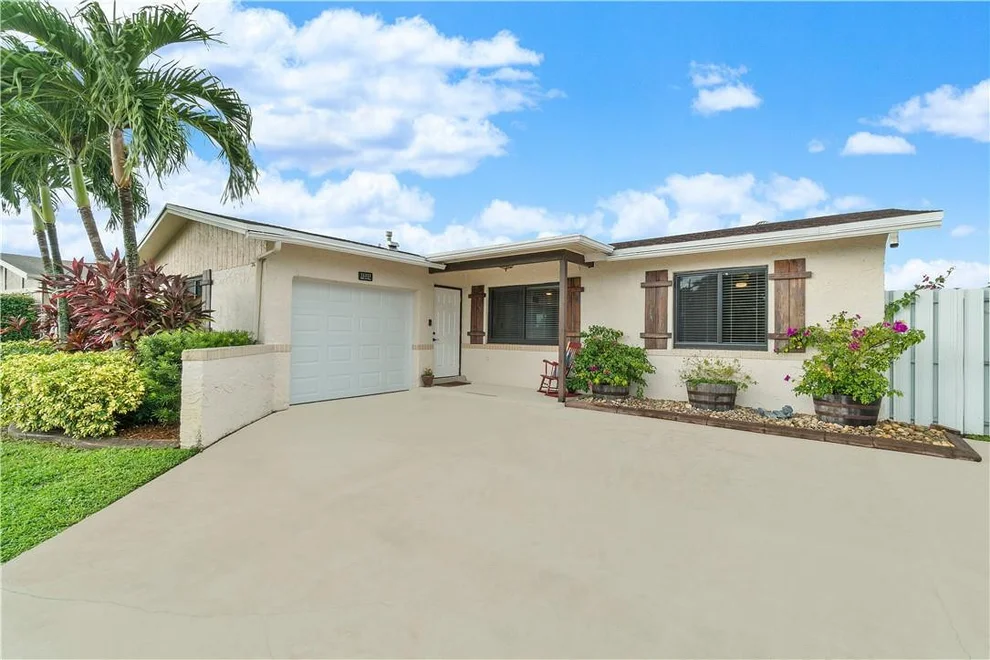 Unit for sale at 11311 NW 39th Place, Sunrise, FL 33323