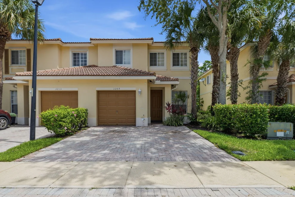 Unit for sale at 3209 NW 33rd Street, Oakland Park, FL 33309