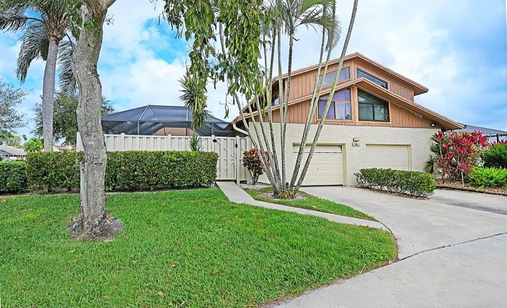 Unit for sale at 9648 Boca Gardens Circle N, Boca Raton, FL 33496