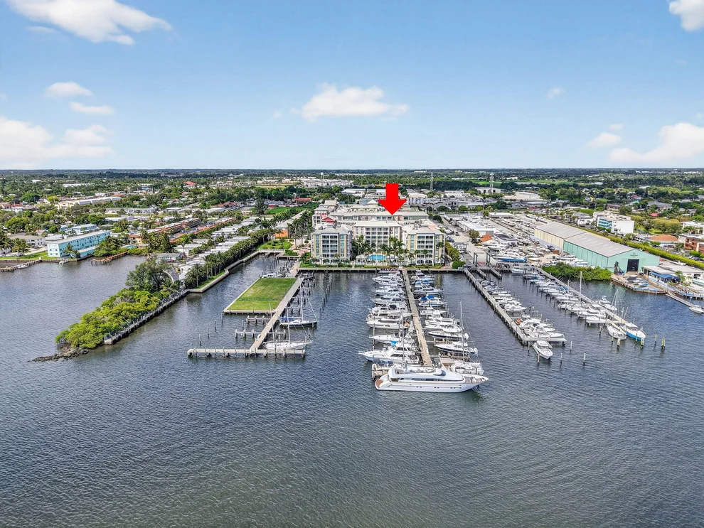 Unit for sale at 804 E Windward Way, Lantana, FL 33462