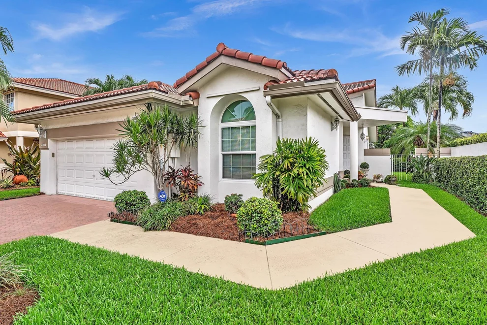 Unit for sale at 2101 NW 99 Avenue, Pembroke Pines, FL 33024