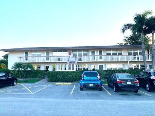 Unit for sale at 134 Hastings H, West Palm Beach, FL 33417
