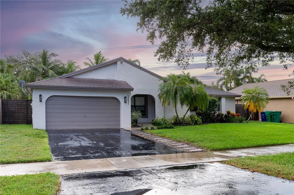 Unit for sale at 5231 SW 115th Avenue, Cooper City, FL 33330