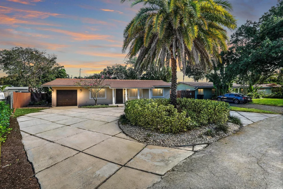 Unit for sale at 1971 NE 34th Court, Lighthouse Point, FL 33064