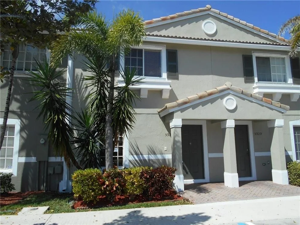 Unit for sale at 5927 Manchester Way, Tamarac, FL 33321