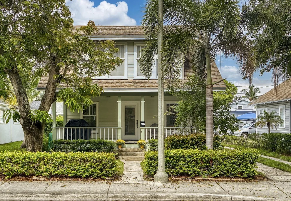 Unit for sale at 217 S Federal Highway, Lake Worth Beach, FL 33460