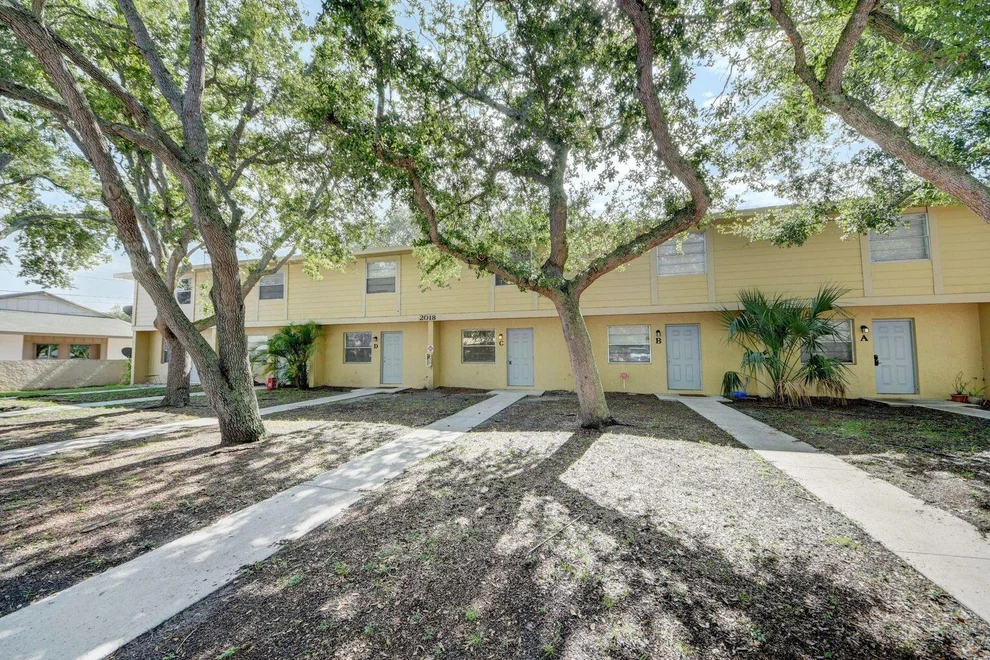 Unit for sale at 2018 S 10th Street, Fort Pierce, FL 34950
