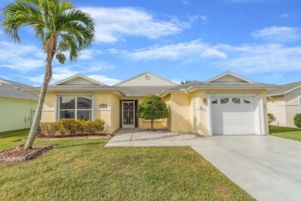 Unit for sale at 6601 Nuevo Lagos Street, Fort Pierce, FL 34951