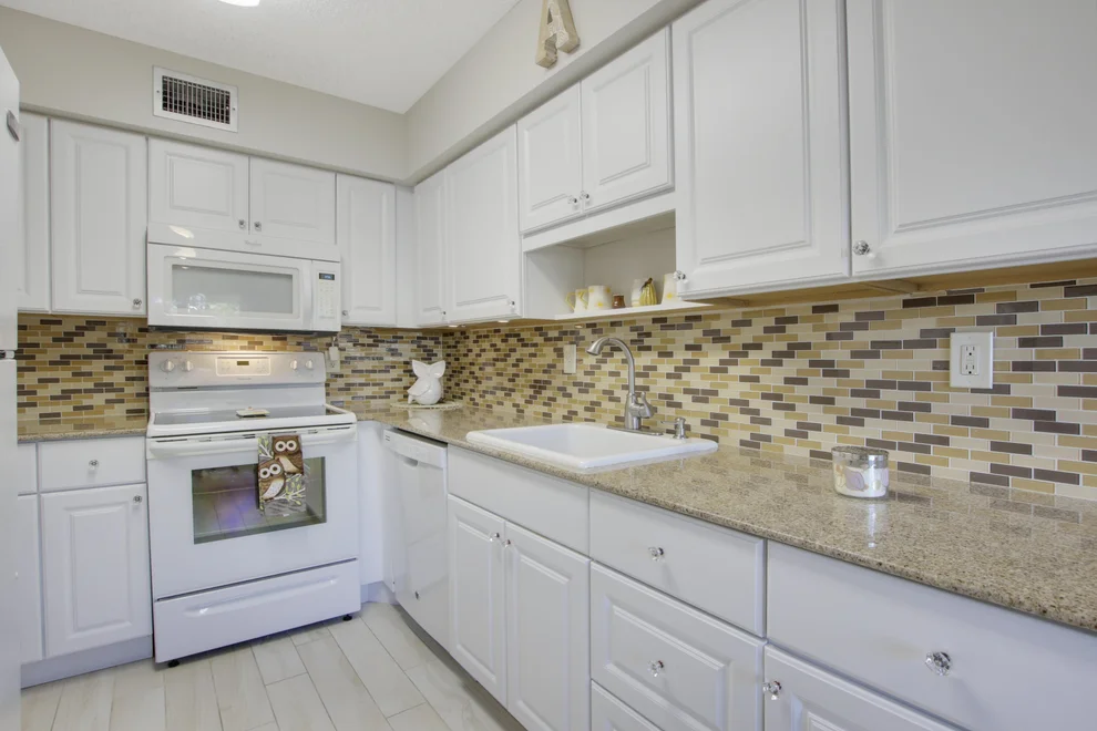 Unit for sale at 13696 Via Flora, Delray Beach, FL 33484