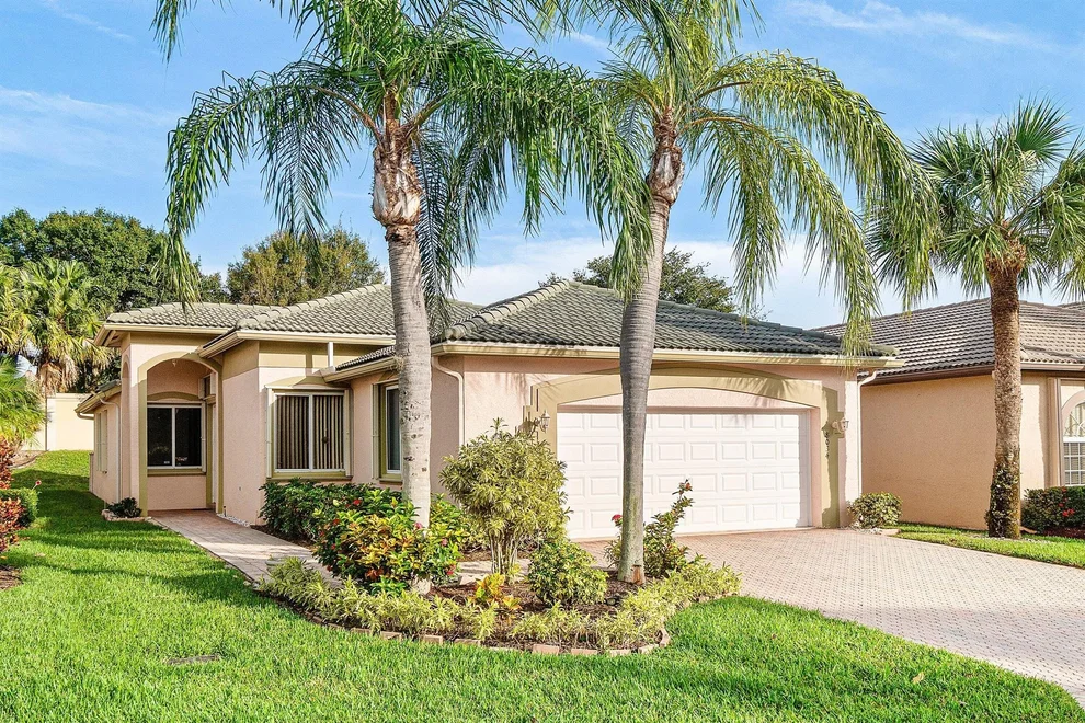 Unit for sale at 8034 Bellafiore Way, Boynton Beach, FL 33472