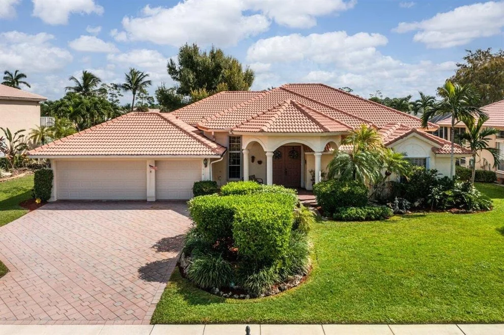 Unit for sale at 510 Cypress Crossing, Wellington, FL 33414