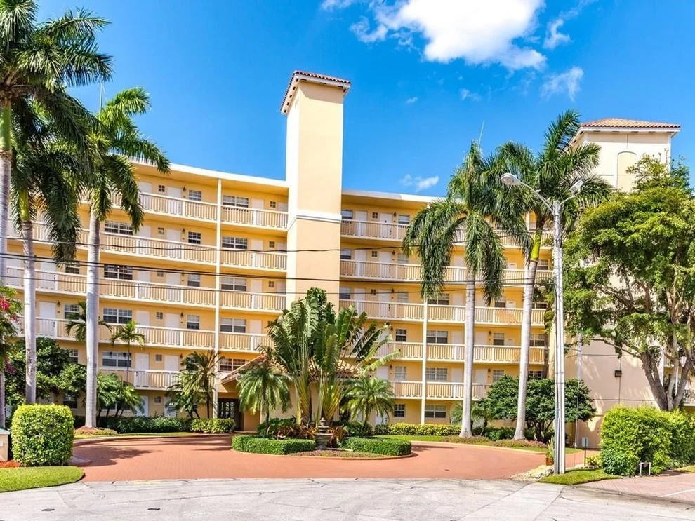 Unit for sale at 140 NE 28th Avenue, Pompano Beach, FL 33062