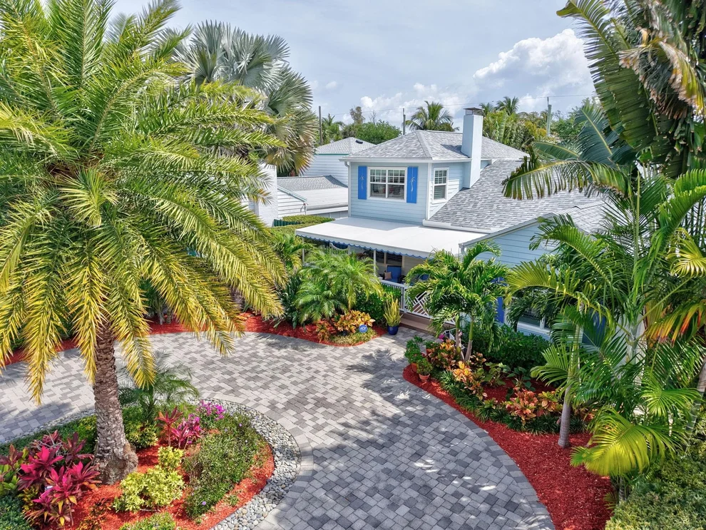Unit for sale at 728 N Lakeside Drive, Lake Worth Beach, FL 33460
