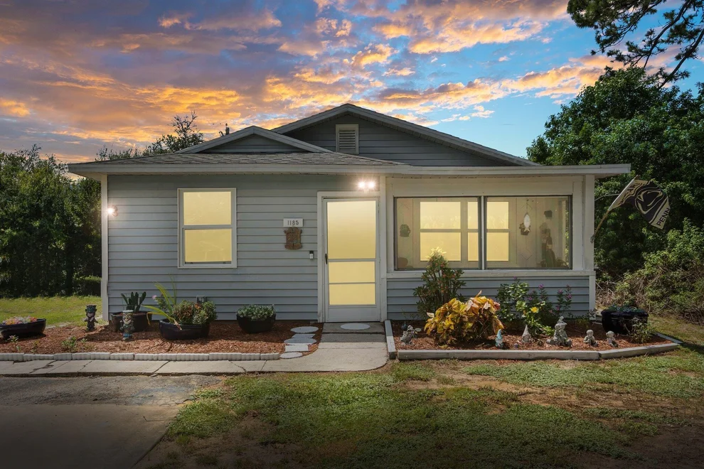 Unit for sale at 1185 16th Avenue SW, Vero Beach, FL 32962