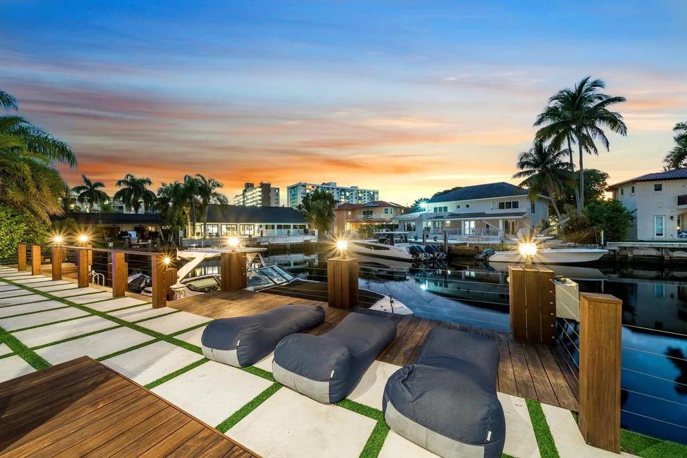 Unit for sale at 16430 NE 30th Avenue, North Miami Beach, FL 33160