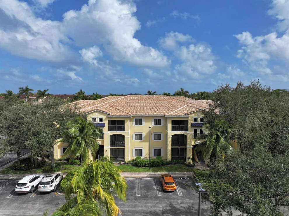 Unit for sale at 2730 Anzio Court, Palm Beach Gardens, FL 33410