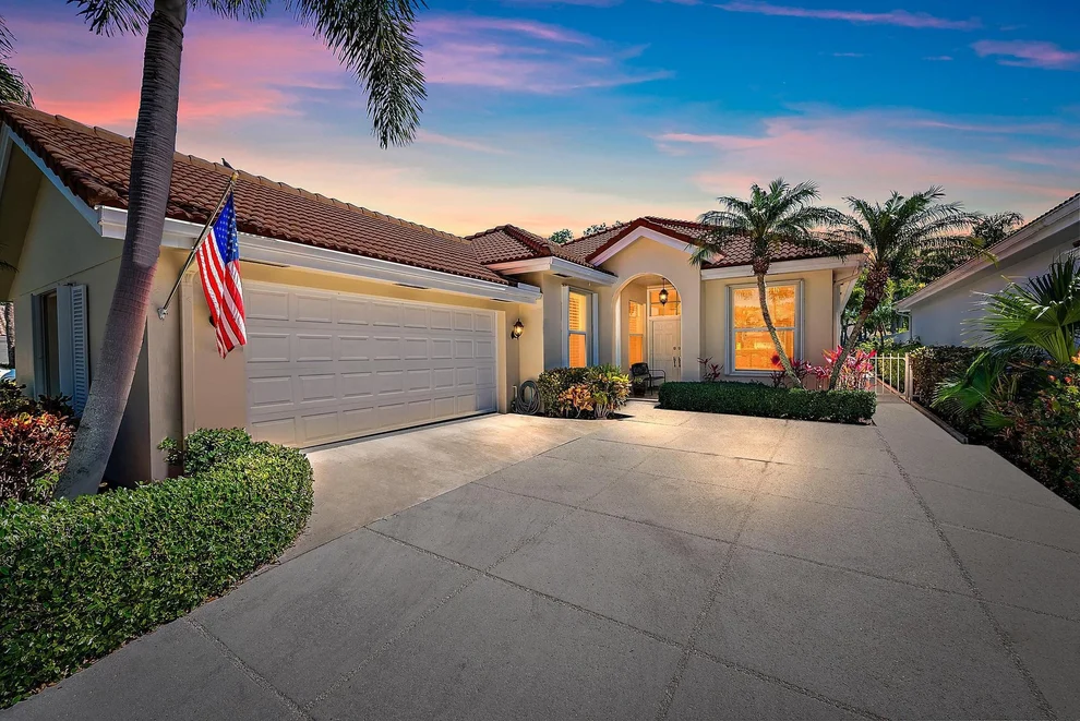 Unit for sale at 128 Hampton Circle, Jupiter, FL 33458