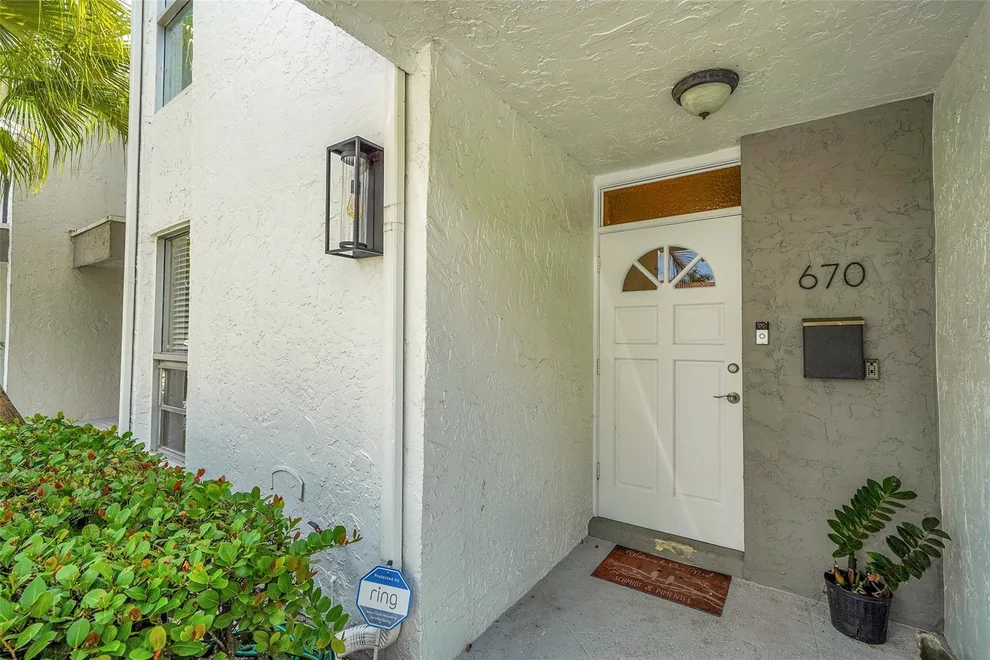 Unit for sale at 670 Kensington Place, Wilton Manors, FL 33305