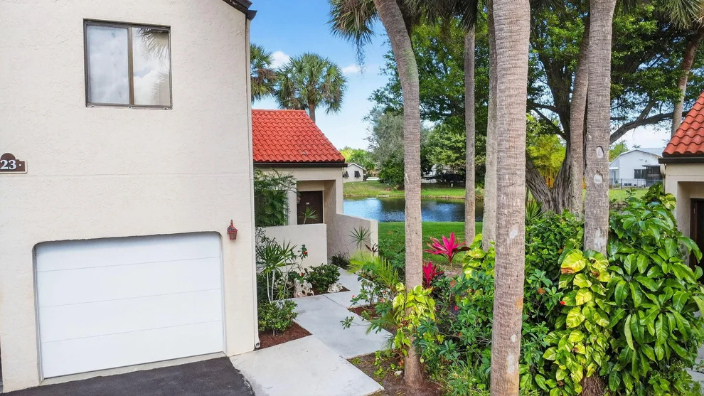 Unit for sale at 23 Via De Casas Sur, Boynton Beach, FL 33426
