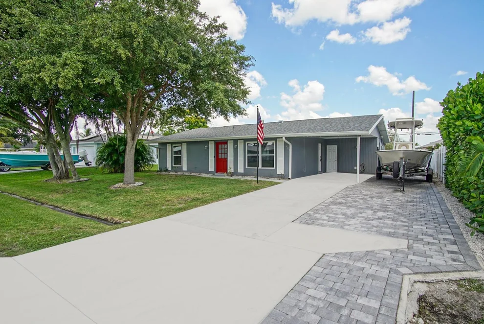 Unit for sale at 685 SE Chapman Avenue, Port St Lucie, FL 34984