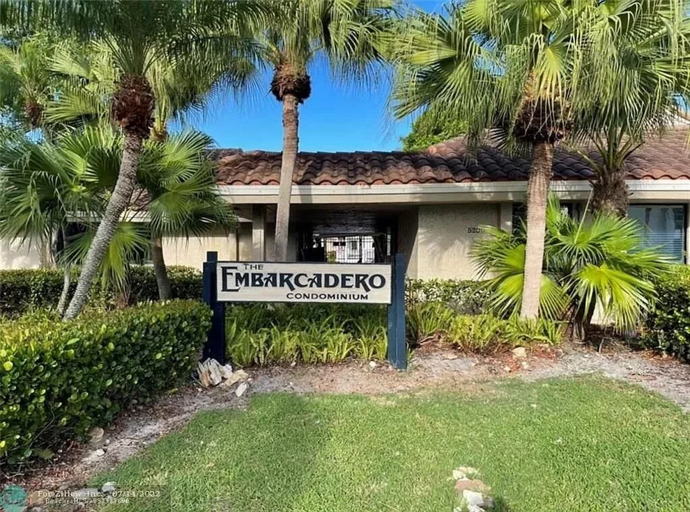Unit for sale at 5234 NE 6th Avenue, Oakland Park, FL 33334