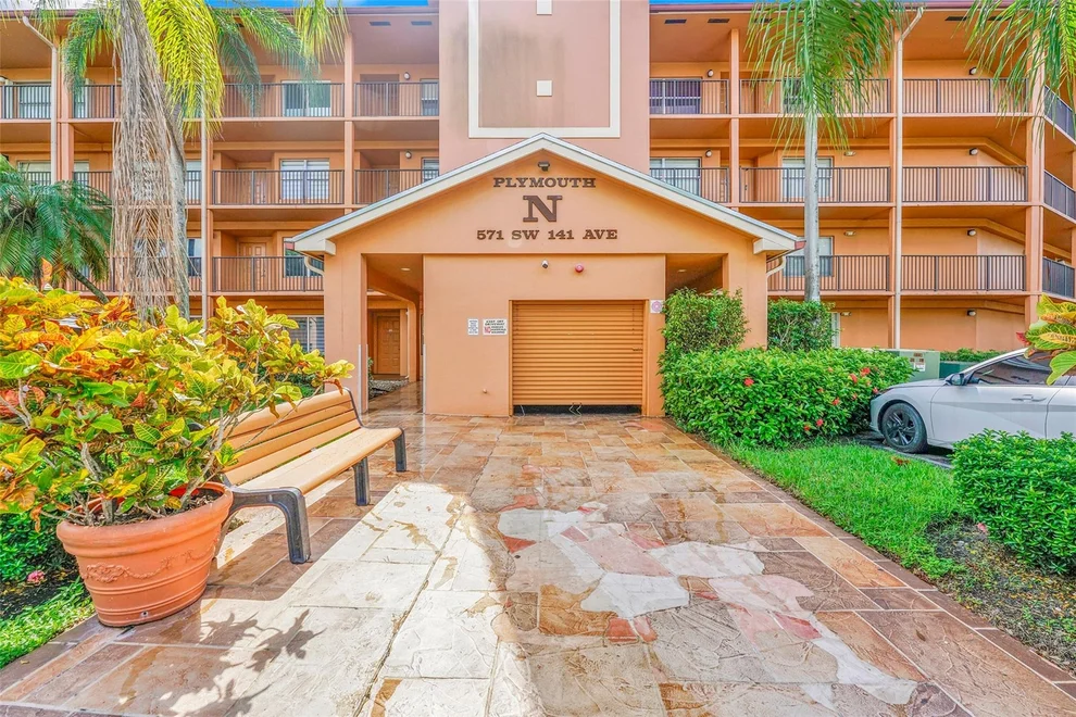 Unit for sale at 571 SW 141 St Avenue, Pembroke Pines, FL 33027