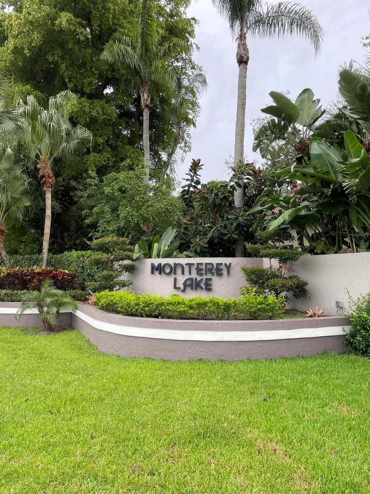Unit for sale at 5465 Monterey Circle, Delray Beach, FL 33484