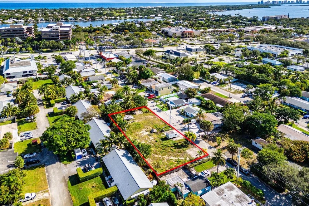 Unit for sale at 1911 Holman Drive, North Palm Beach, FL 33408