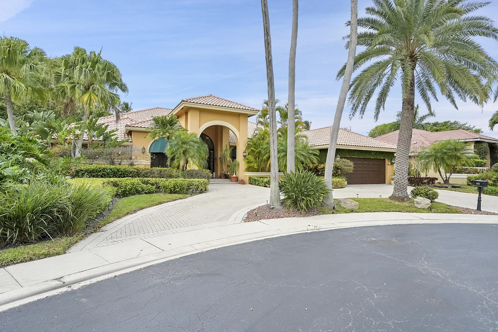 Unit for sale at 6003 NW 23rd Way, Boca Raton, FL 33496