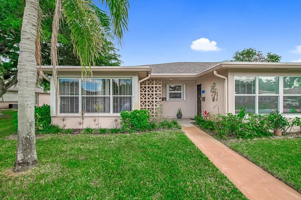 Unit for sale at 1327 High Point Way, Delray Beach, FL 33445