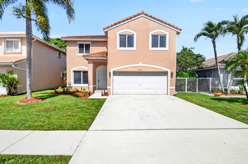 Unit for sale at 6233 WILLOUGHBY Circle, Lake Worth, FL 33463