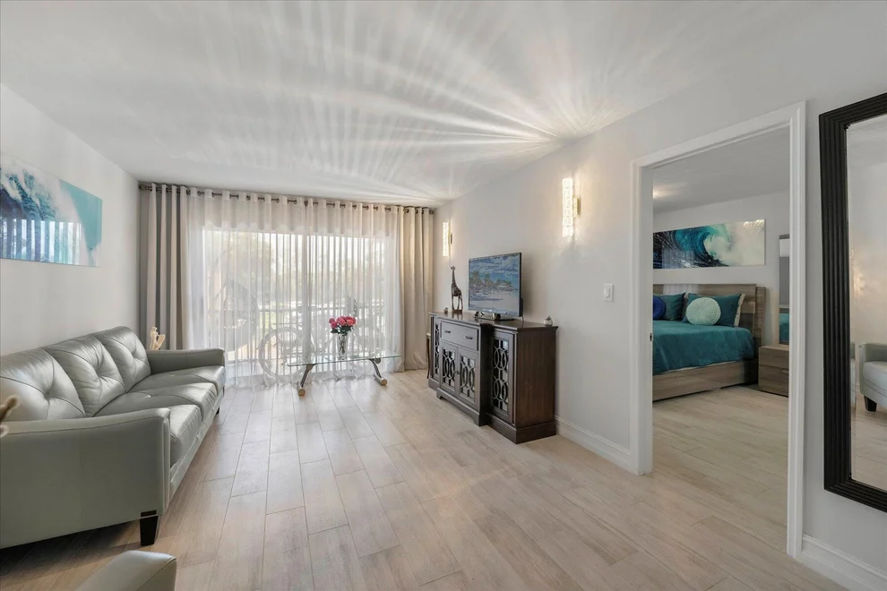 Unit for sale at 470 NW 20th Street, Boca Raton, FL 33431