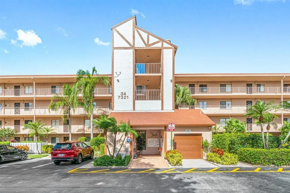 Unit for sale at 7321 Amberly Lane, Delray Beach, FL 33446