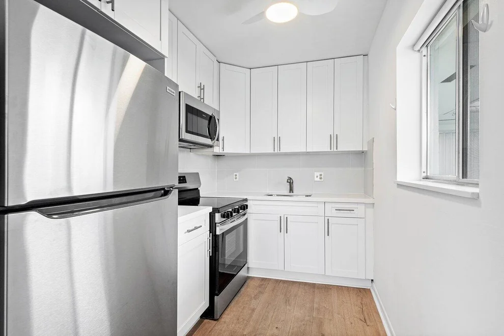 Unit for sale at 3040 Lake Osborne Drive, Lake Worth Beach, FL 33461