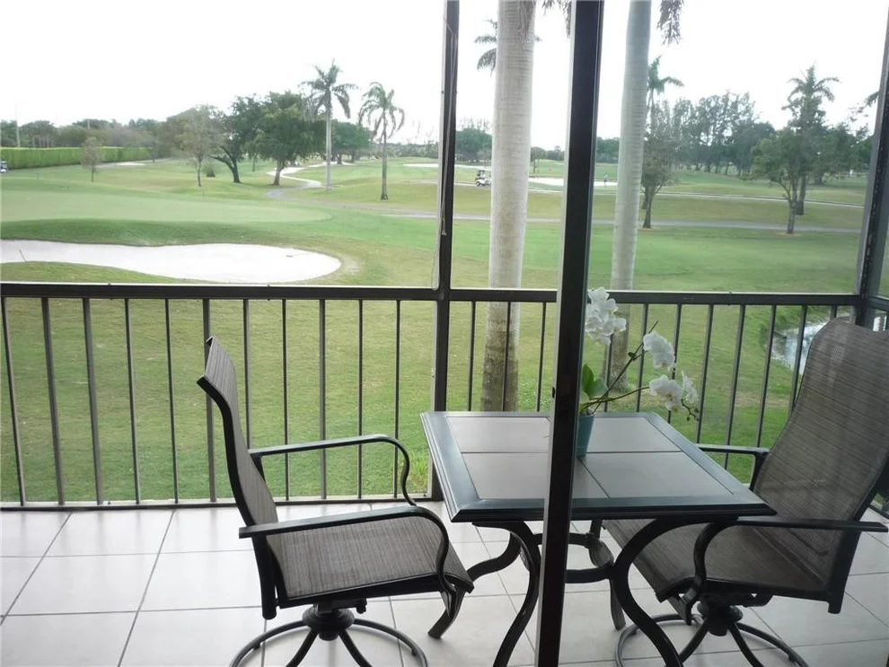 Unit for sale at 8900 Washington Boulevard, Pembroke Pines, FL 33025