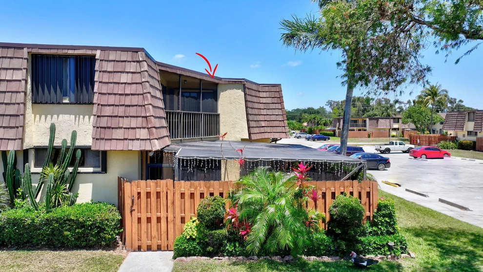 Unit for sale at 44 Springdale Circle, Palm Springs, FL 33461
