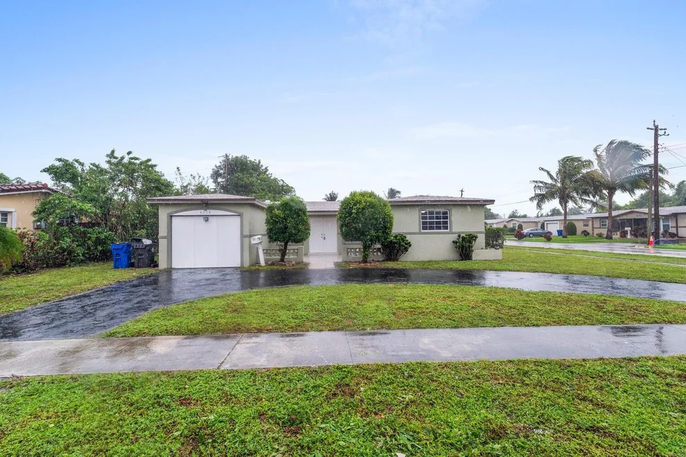 Unit for sale at 4210 NW 36th Terrace, Lauderdale Lakes, FL 33309