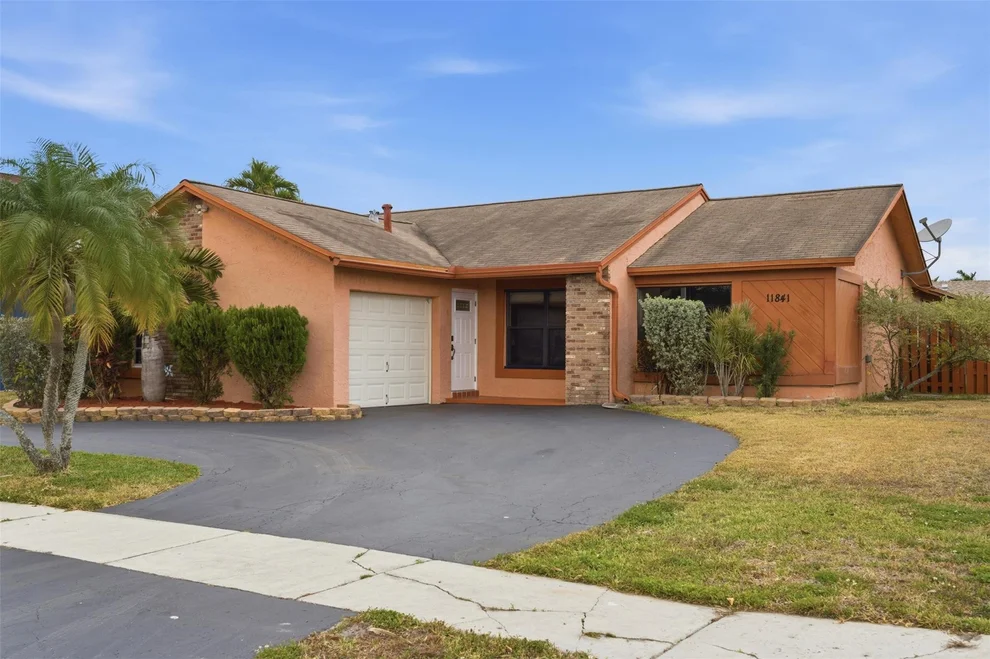 Unit for sale at 11841 NW 39th Place, Sunrise, FL 33323