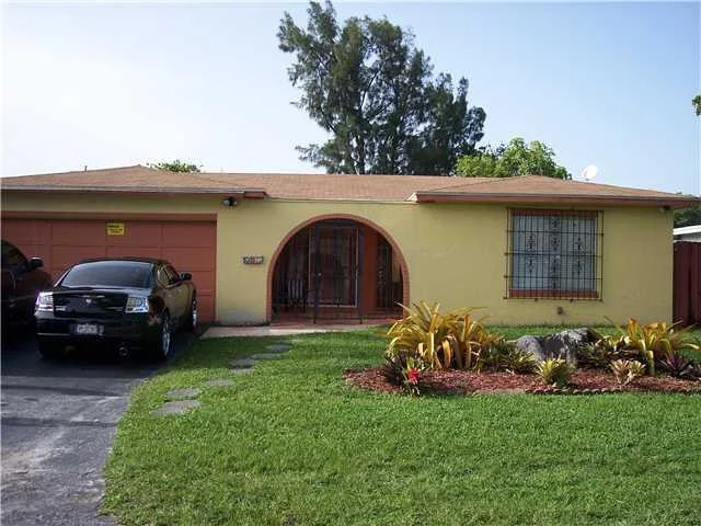 Unit for sale at 8545 Long Acre Drive, Miramar, FL 33025
