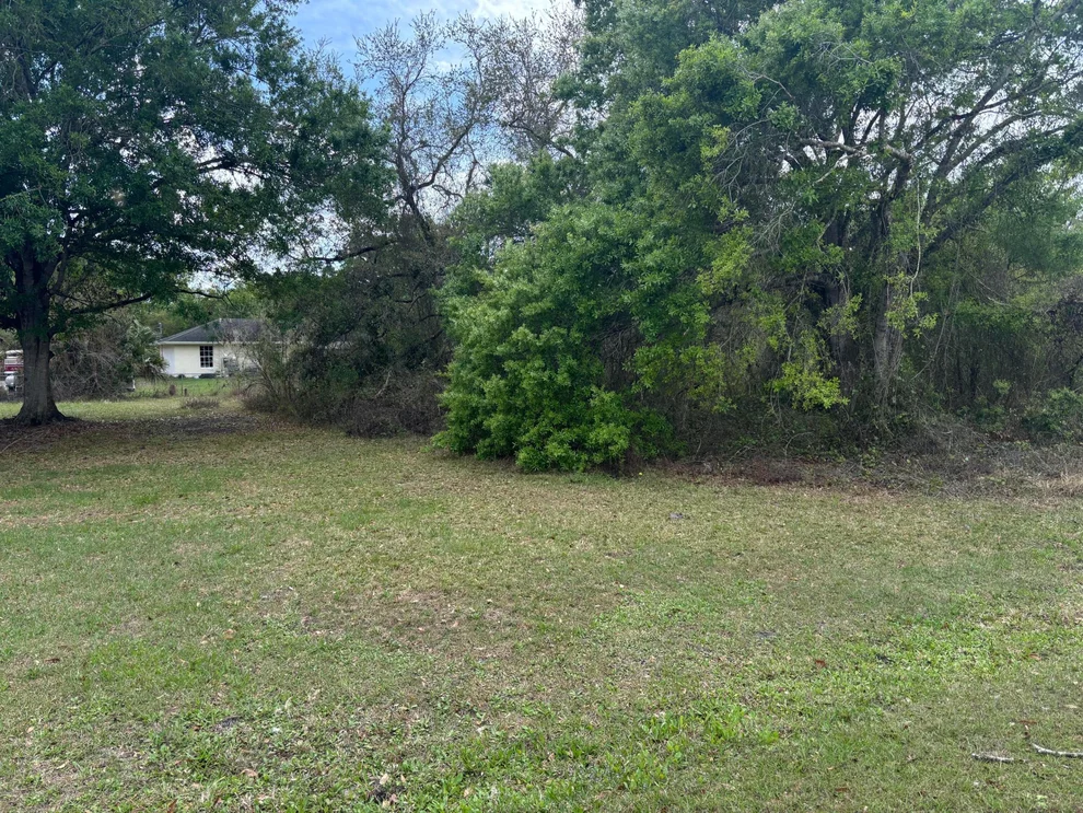 Unit for sale at 7834 NW 83rd Court, Okeechobee, FL 34972